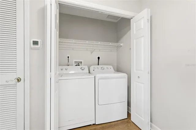 $575,000 | 750 North Tamiami Trail, Unit 1007, Sarasota, FL 34236