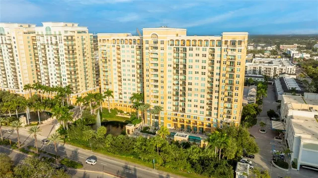 $575,000 | 750 North Tamiami Trail, Unit 1007, Sarasota, FL 34236