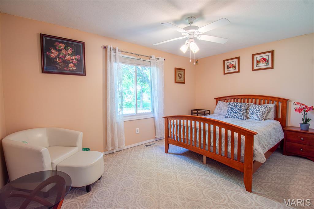 2025 Rurline Drive St. Louis, MO 63146 - Photo 54 of 92