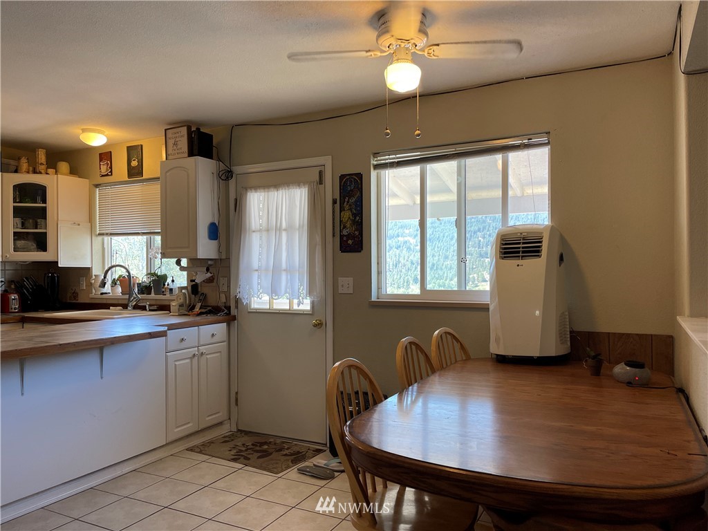 64 Heron Loop Road Republic, WA 99166 - Photo 7 of 29 Gallery Image 7