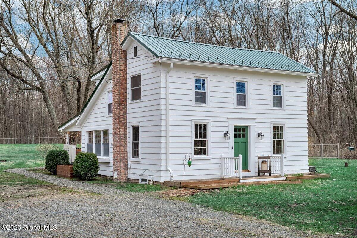 987 Western Road Schodack, NY 12033 - Photo 1 of 48 01-P1343203