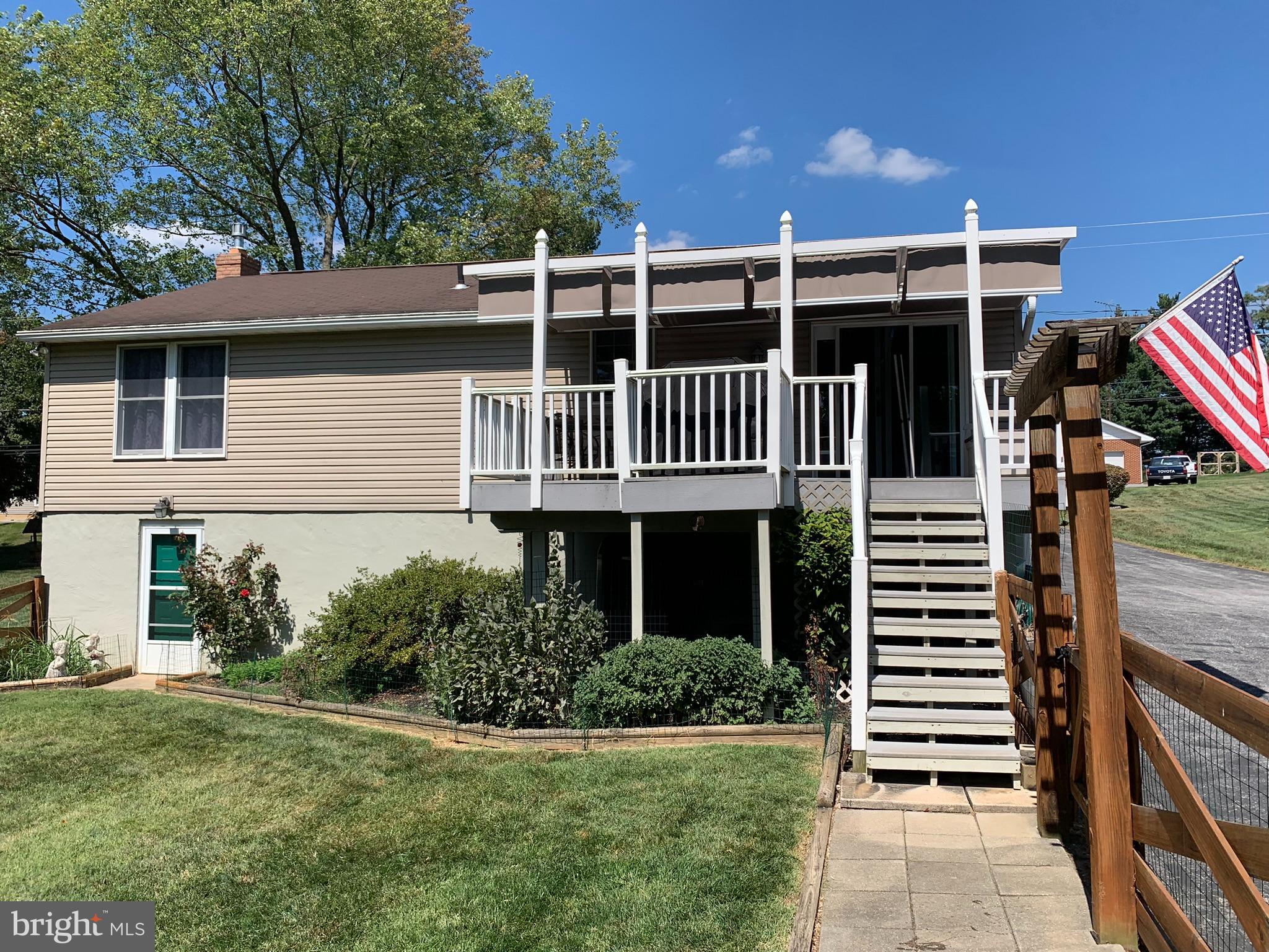 2035 Old Taneytown Road Westminster, MD 21158 - Photo 32 of 47 Trex deck with custom sun shades