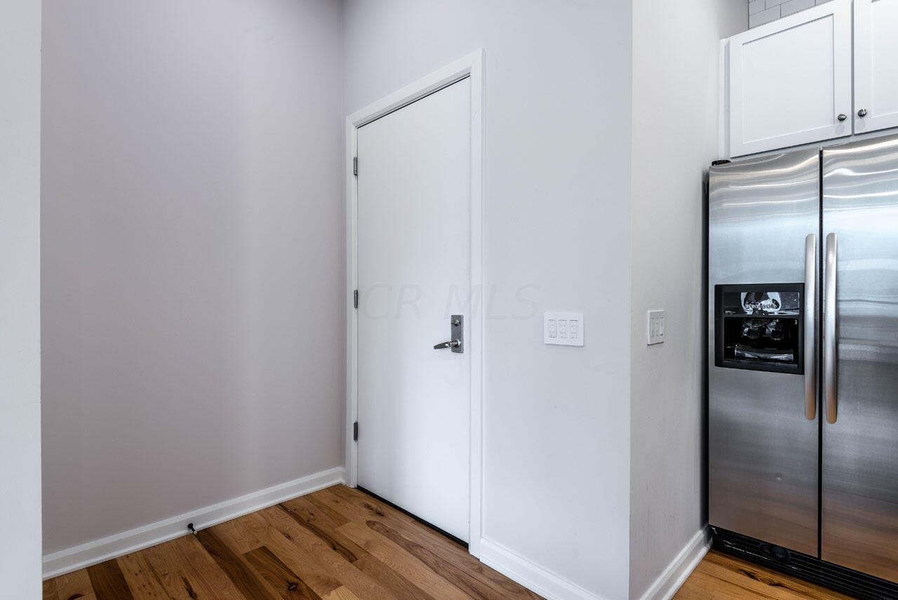 300 West Spring Street, Unit 501 Columbus, OH 43215 - Photo 2 of 19 Entry