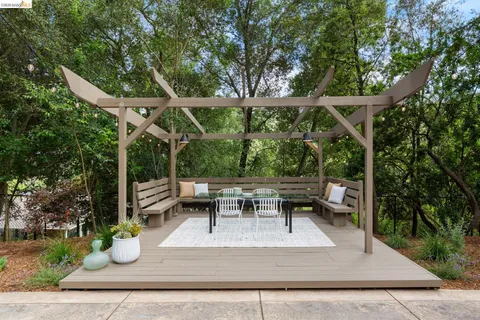 $1,695,000 | 106 Rheem Boulevard, Orinda, CA 94563