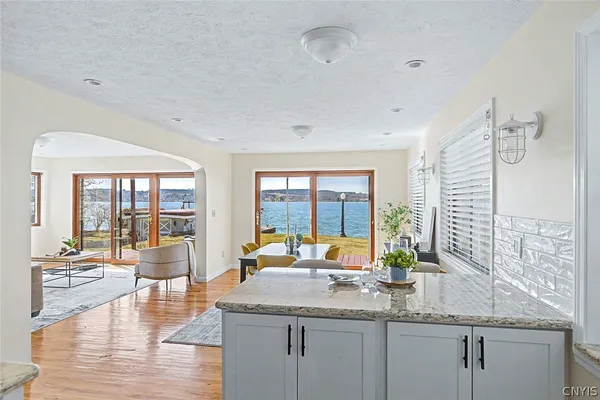 $2,900,000 | 2761 East Lake Road, Skaneateles, NY 13152