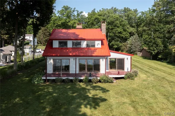 $2,900,000 | 2761 East Lake Road, Skaneateles, NY 13152