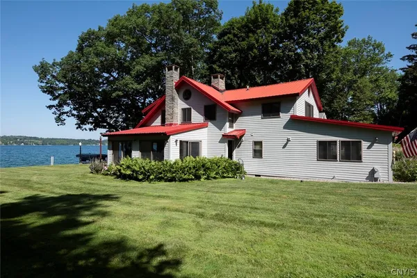 $2,900,000 | 2761 East Lake Road, Skaneateles, NY 13152