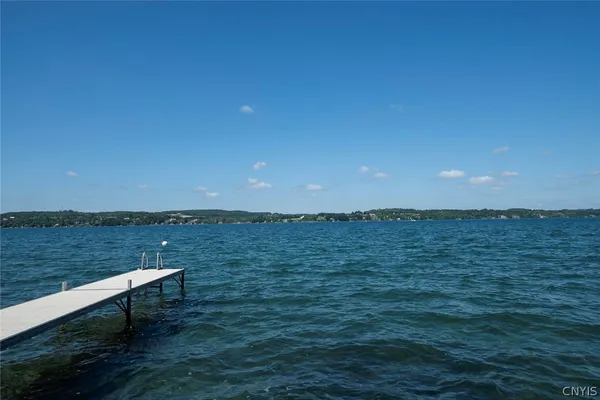 $2,900,000 | 2761 East Lake Road, Skaneateles, NY 13152