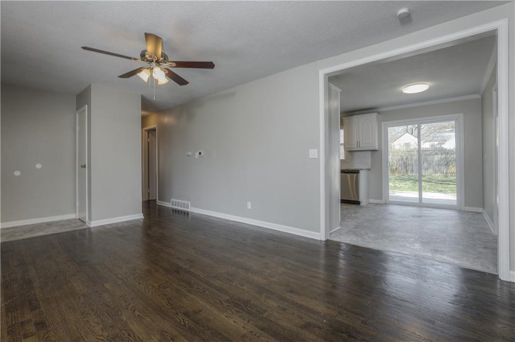 1 Northwest Walnut Street Lee's Summit, MO 64063 - Photo 15 of 38