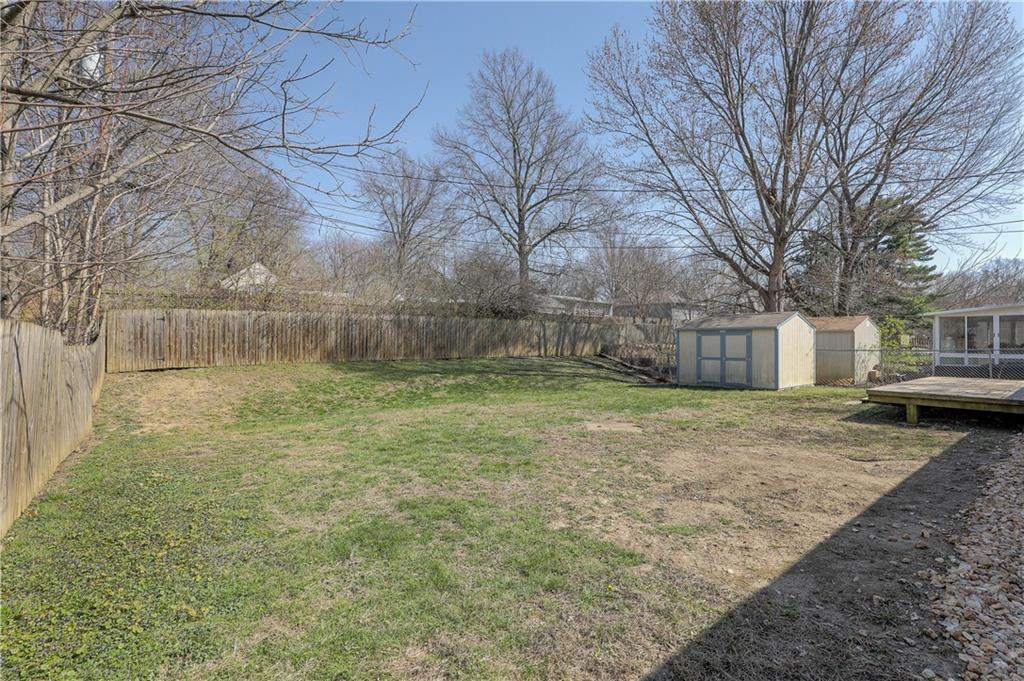 1 Northwest Walnut Street Lee's Summit, MO 64063 - Photo 8 of 38