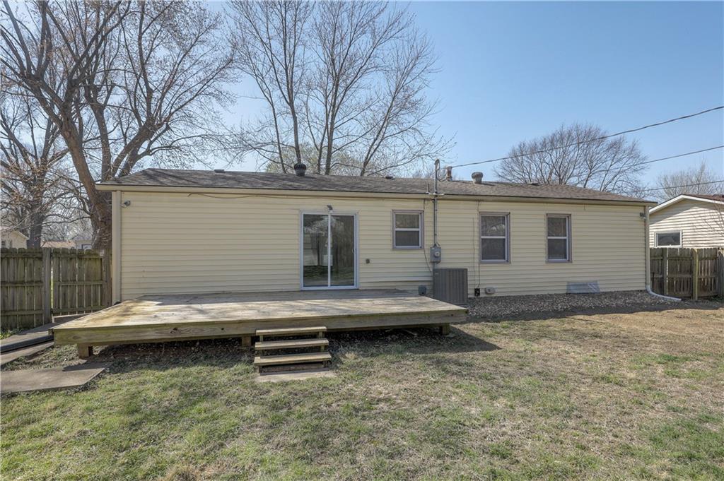1 Northwest Walnut Street Lee's Summit, MO 64063 - Photo 10 of 38