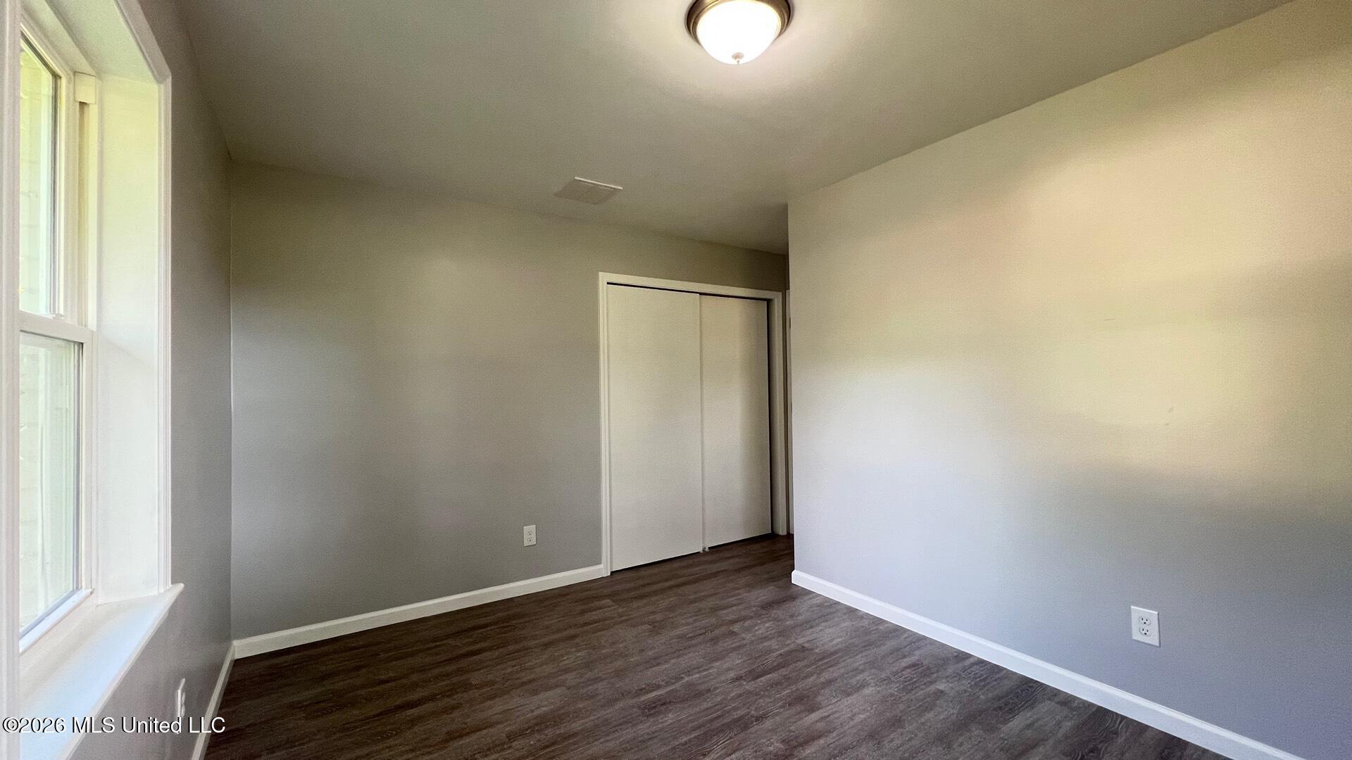 7381 Getwell Road Southaven, MS 38672 - Photo 12 of 18 Bedroom 2