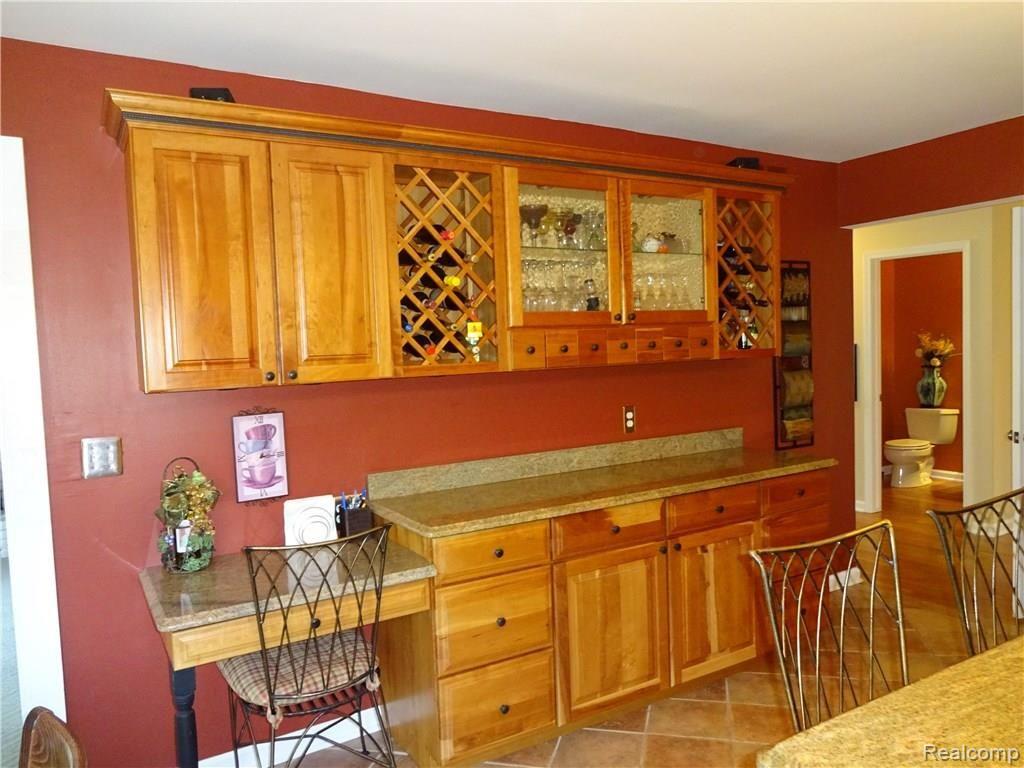 1111 Clopton Bridge Drive Rochester Hills, MI 48306 - Photo 13 of 59