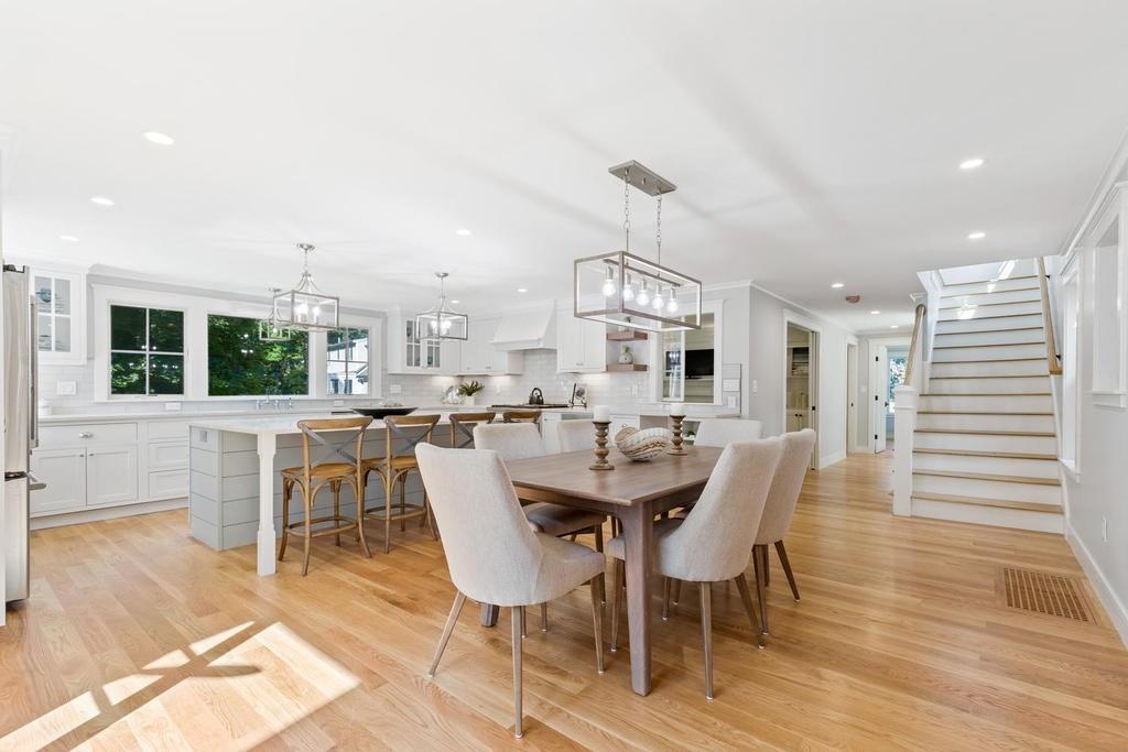 36 Walker Road Manchester, MA 01944 - Photo 12 of 41 Gallery Image 12