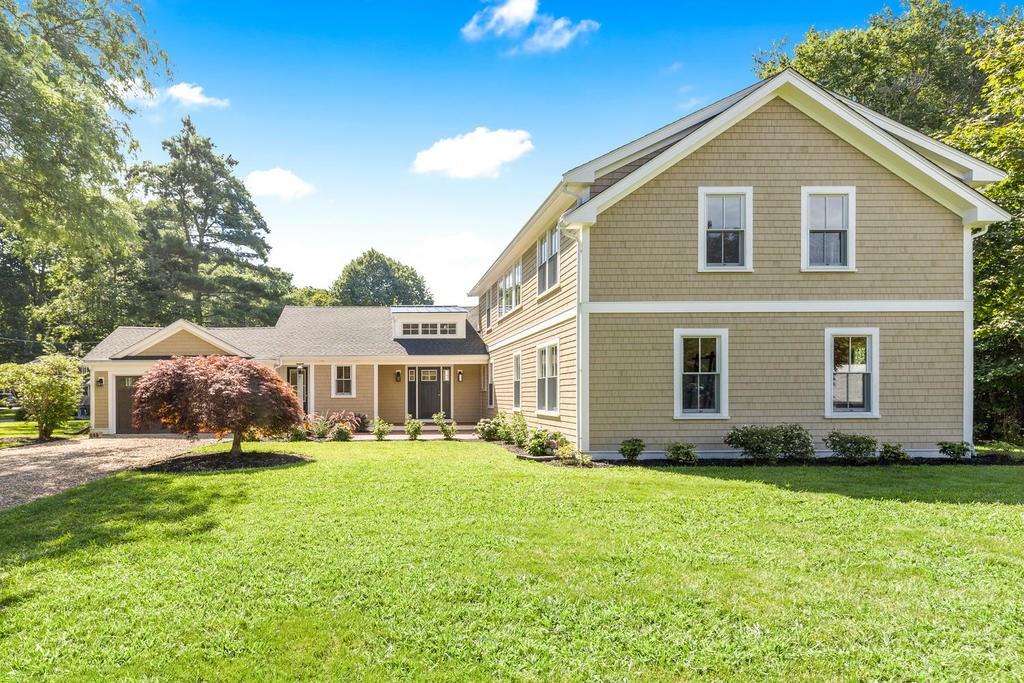 36 Walker Road Manchester, MA 01944 - Photo 3 of 41 Gallery Image 3