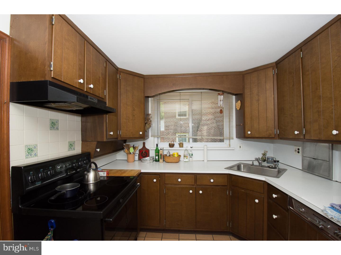 512 Paddock Road Havertown, PA 19083 - Photo 7 of 18