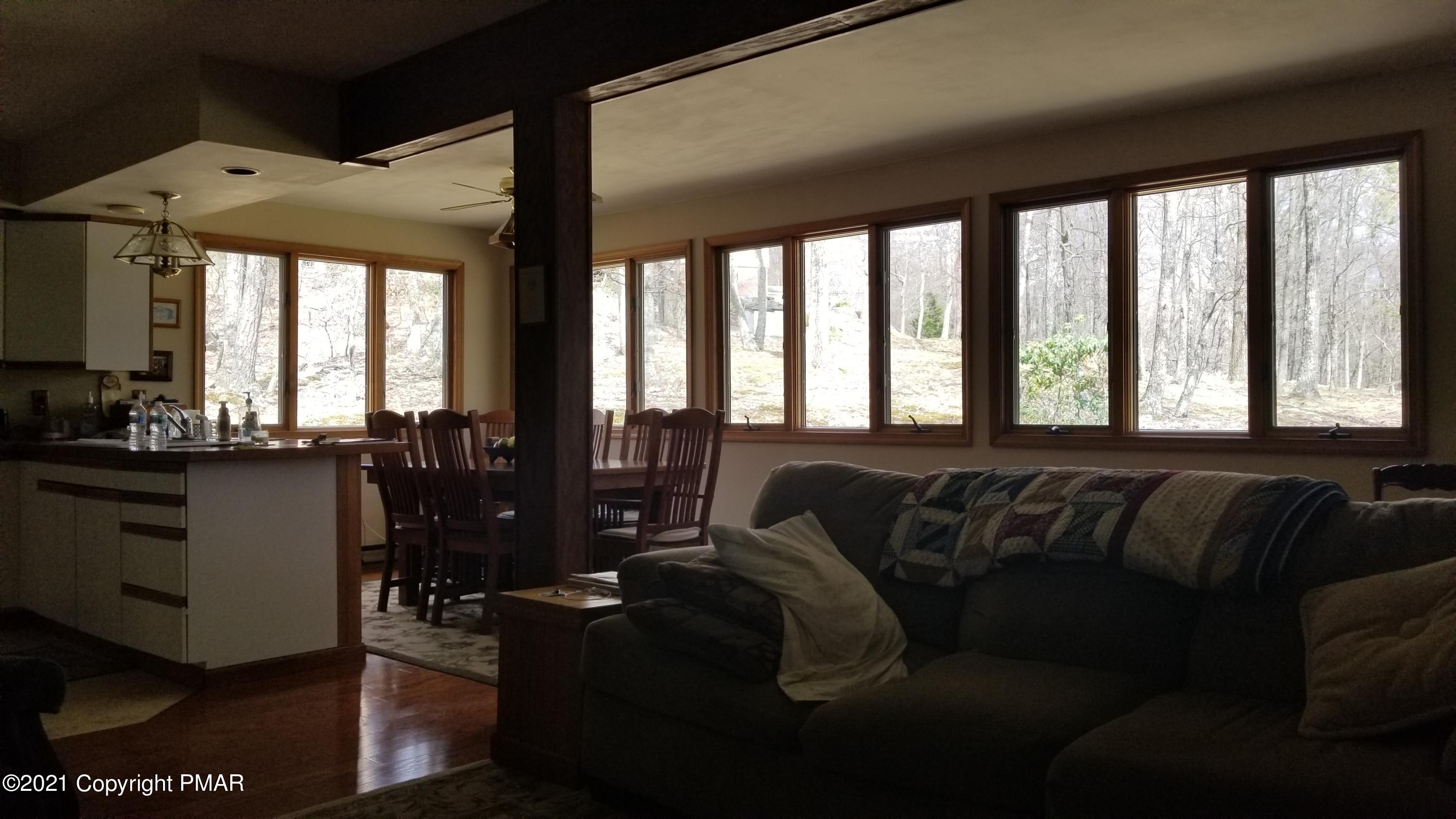 313 Orchard Road Swiftwater, PA 18370 - Photo 12 of 40 Lots of Windows