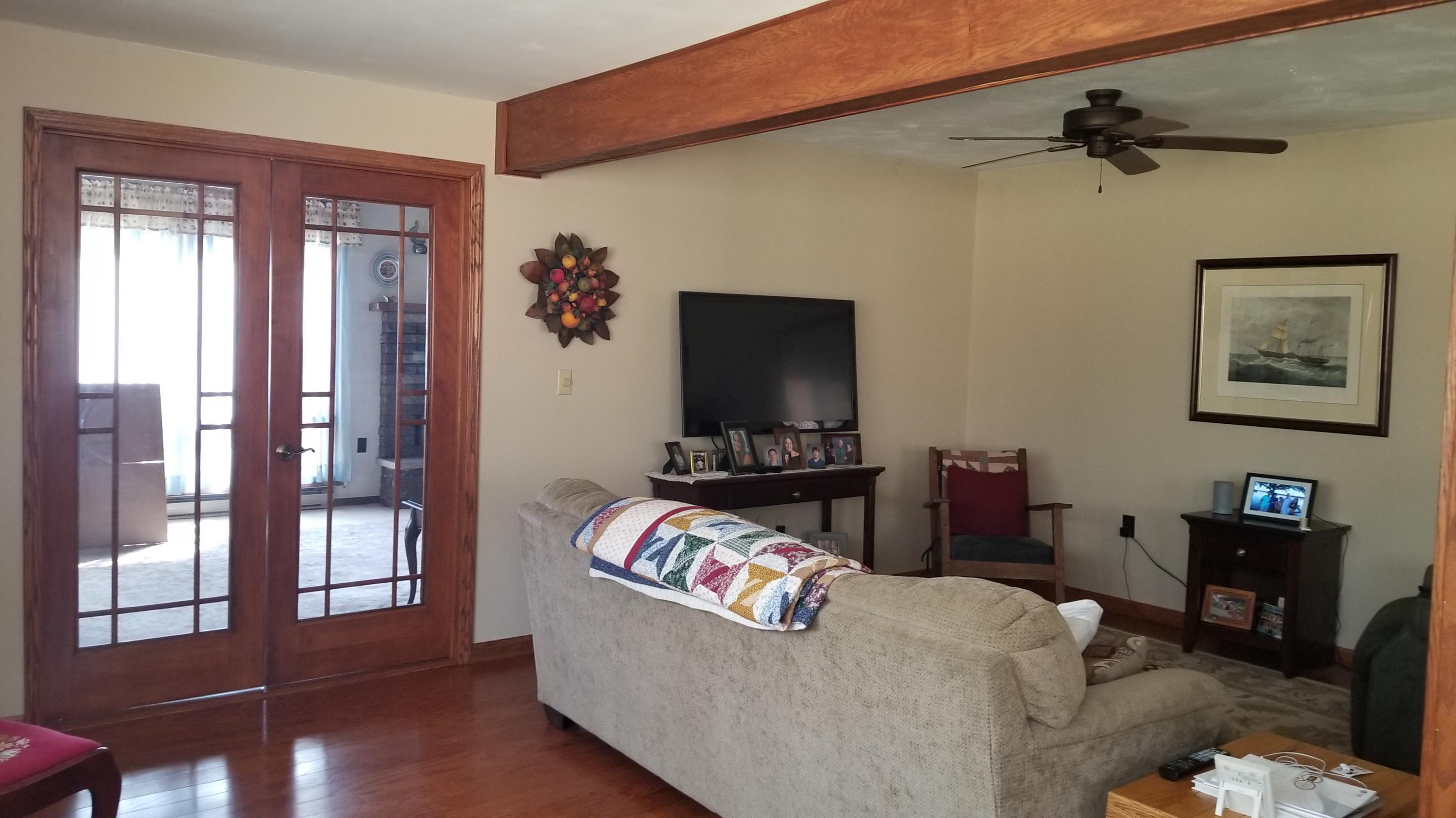 313 Orchard Road Swiftwater, PA 18370 - Photo 13 of 40 Family Room