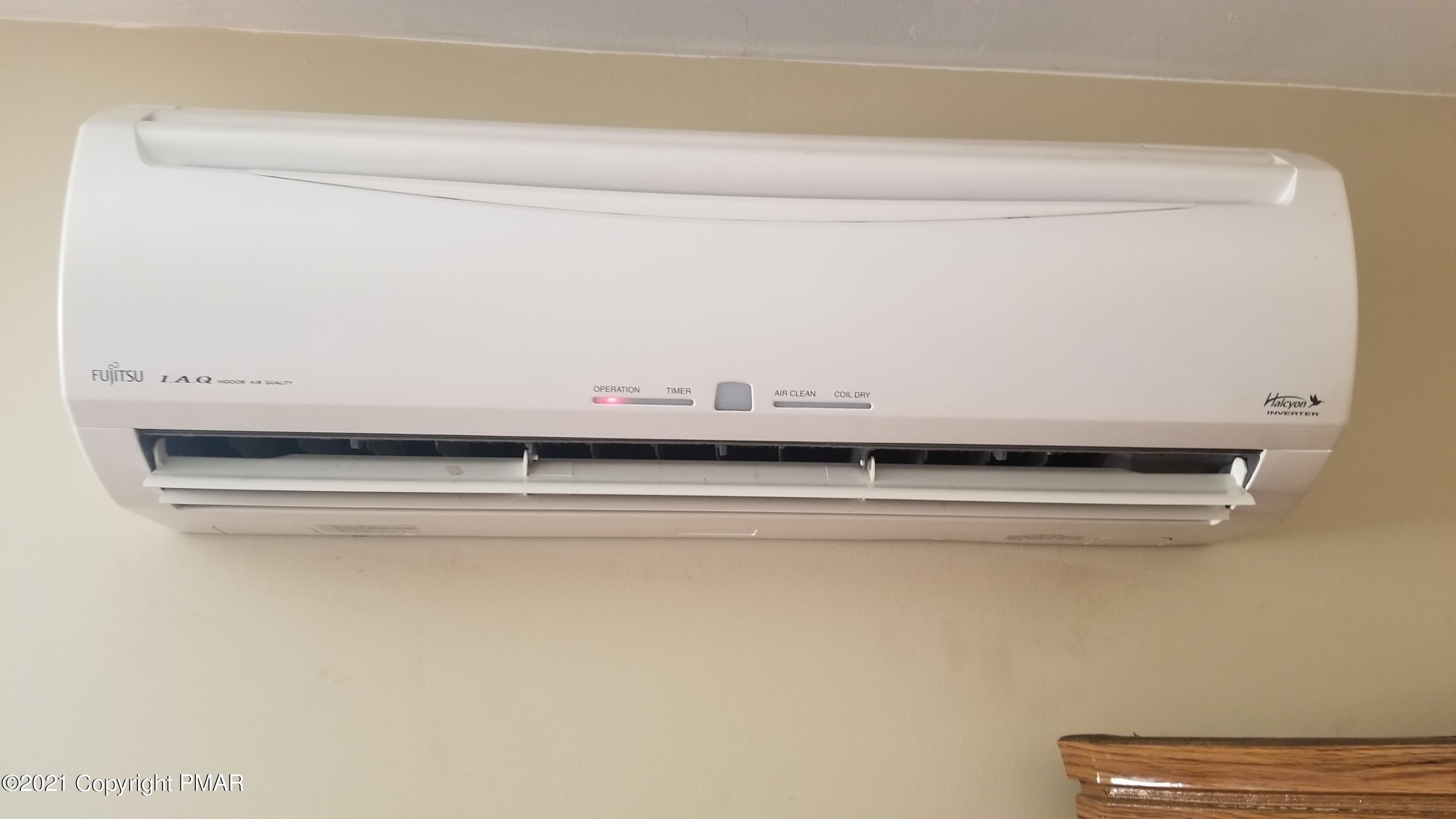 313 Orchard Road Swiftwater, PA 18370 - Photo 35 of 40 Split Unit Heat & AC