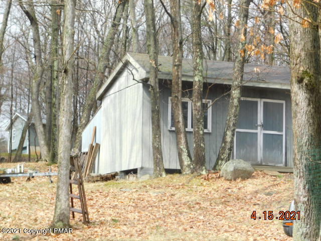 313 Orchard Road Swiftwater, PA 18370 - Photo 8 of 40 Shed