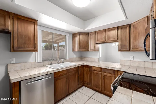 $450,000 | 2135 West Kerry Lane, Phoenix, AZ 85027