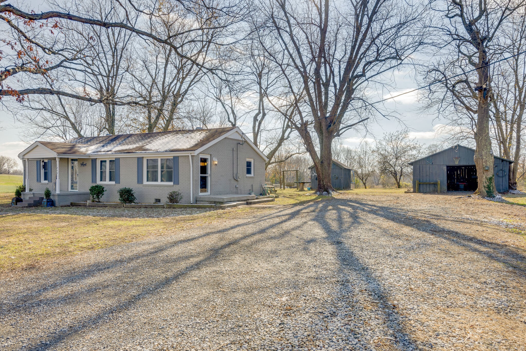 1250 Abiff Road Bon Aqua, TN 37025 - Photo 4 of 25 Gallery Image 4