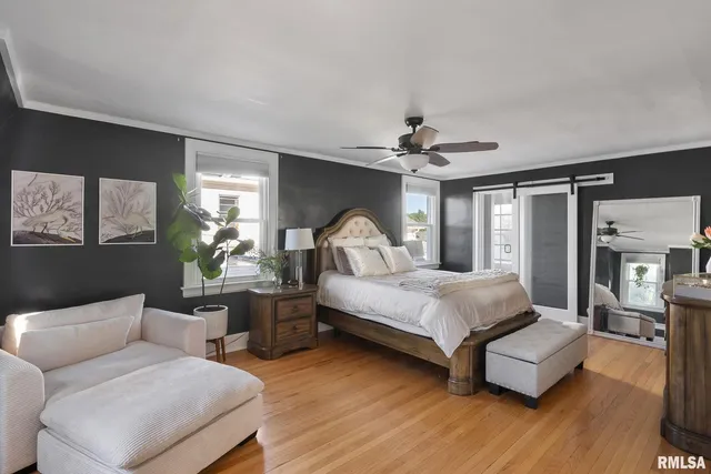 $499,999 | 704 River Drive, Bettendorf, IA 52722