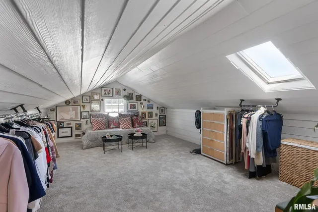 $499,999 | 704 River Drive, Bettendorf, IA 52722