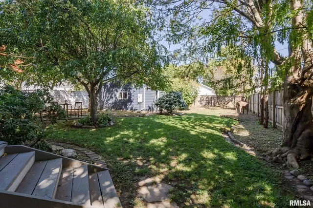 $499,999 | 704 River Drive, Bettendorf, IA 52722