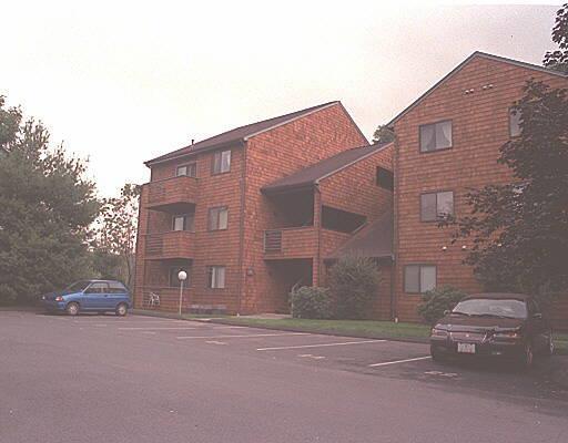 a outdoor view of a house