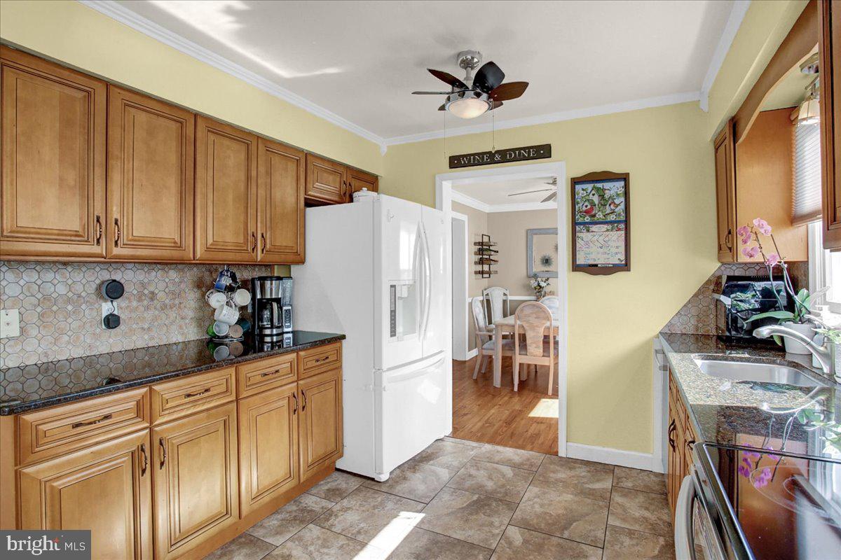 210 Michael Drive Sinking Spring, PA 19608 - Photo 10 of 32