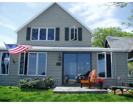 27 Post Island Road Quincy, MA 02169 - Photo 1 of 1 Gallery Image 1