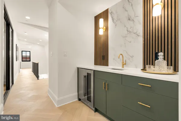 $9,000 | 733 Euclid Street Northwest, Unit 302, Washington, DC 20001