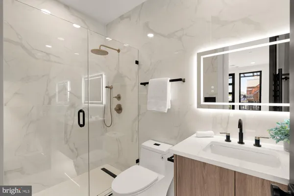 $9,000 | 733 Euclid Street Northwest, Unit 302, Washington, DC 20001