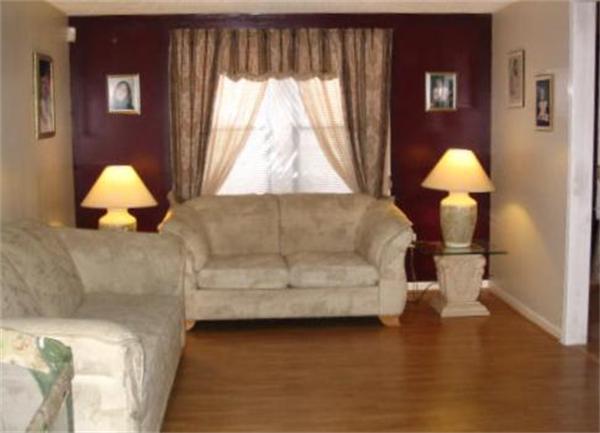 185 Union Street West Springfield, MA 01089 - Photo 6 of 12 Gallery Image 6