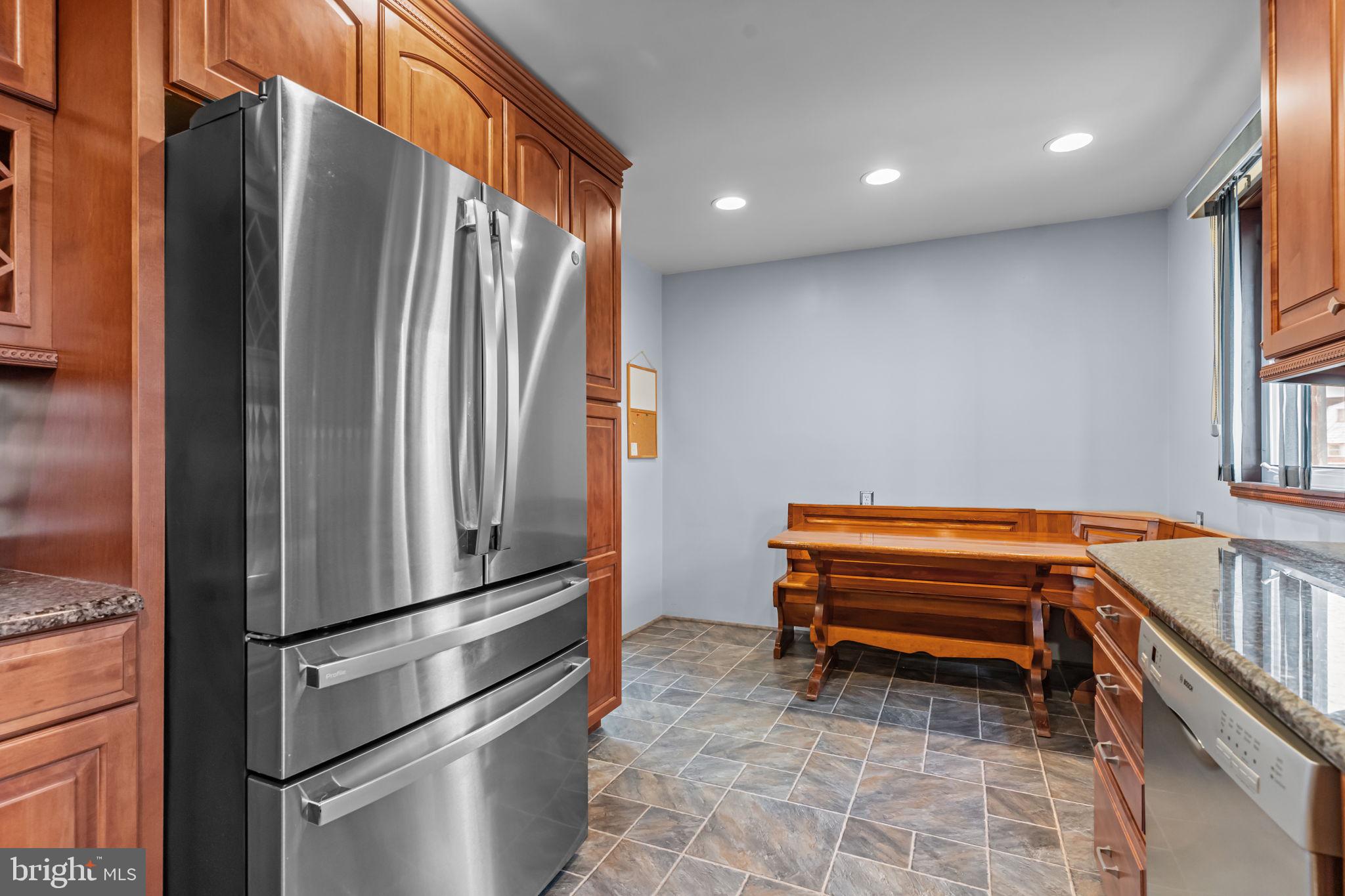 9029 Eastview Road Philadelphia, PA 19152 - Photo 11 of 31 Gallery Image 11