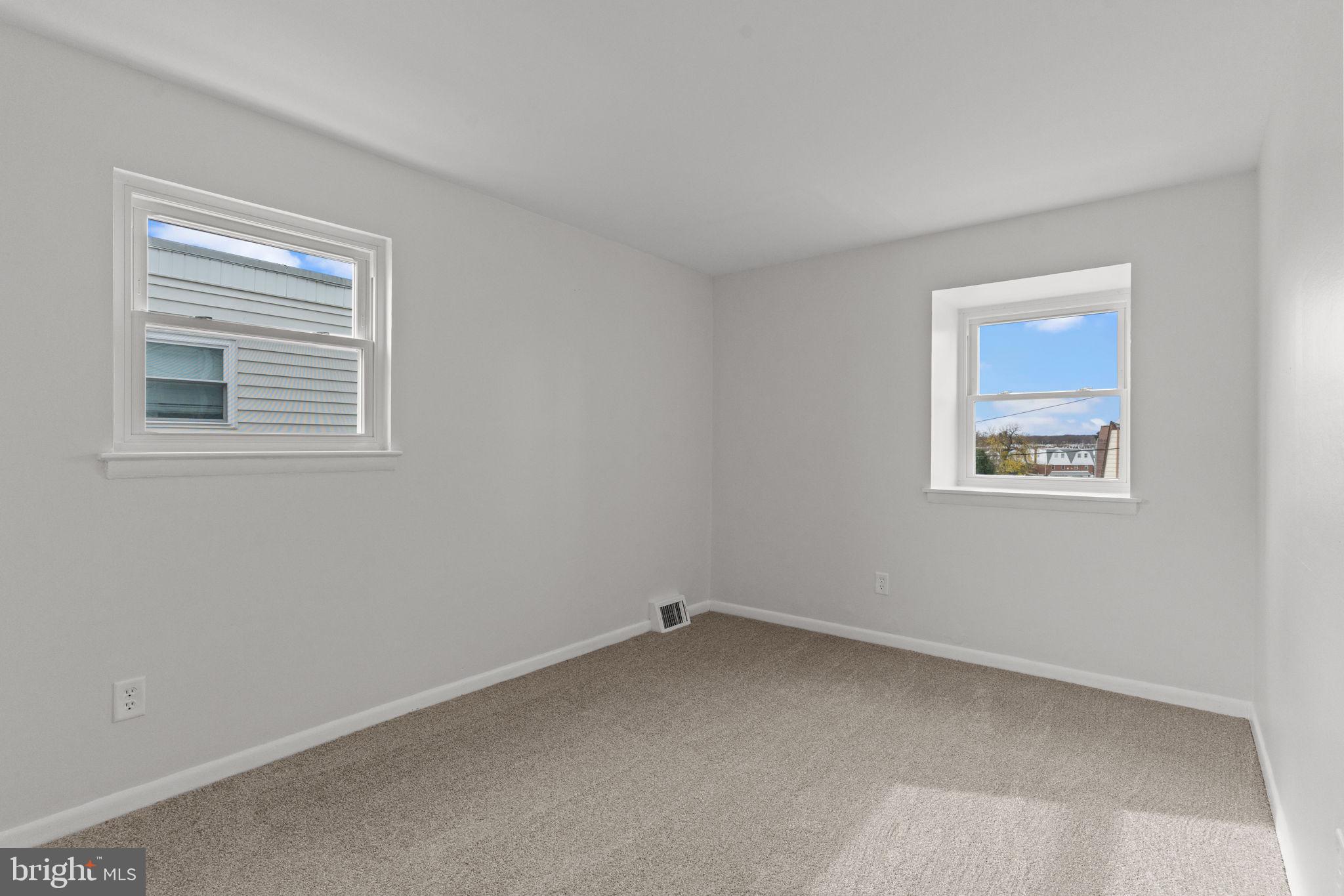 9029 Eastview Road Philadelphia, PA 19152 - Photo 18 of 31 Gallery Image 18