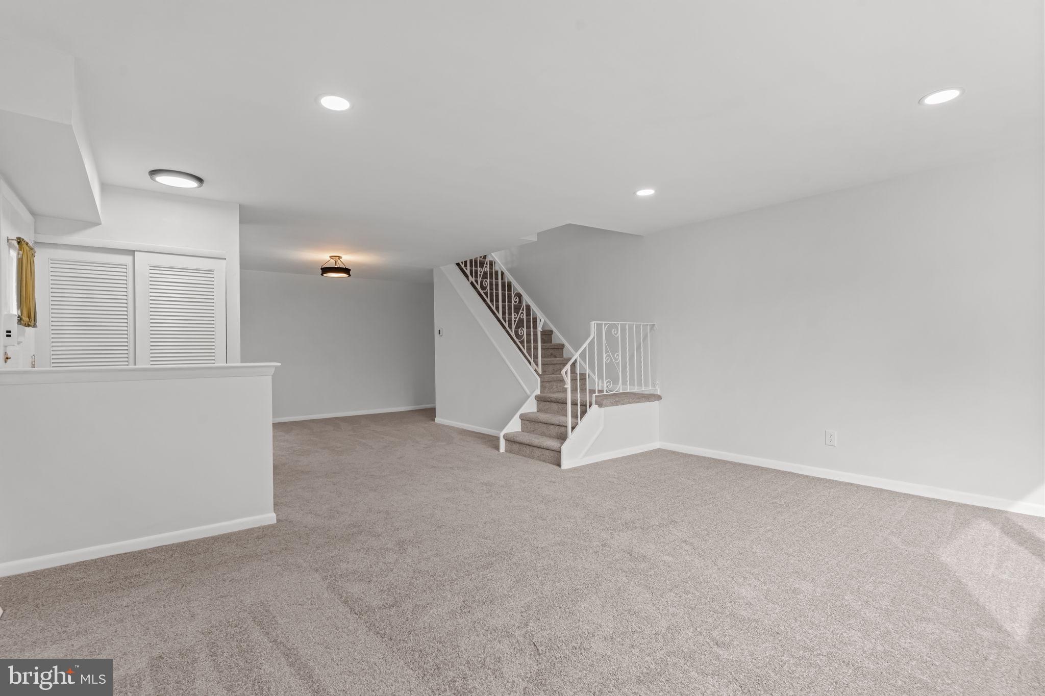 9029 Eastview Road Philadelphia, PA 19152 - Photo 6 of 31 Gallery Image 6