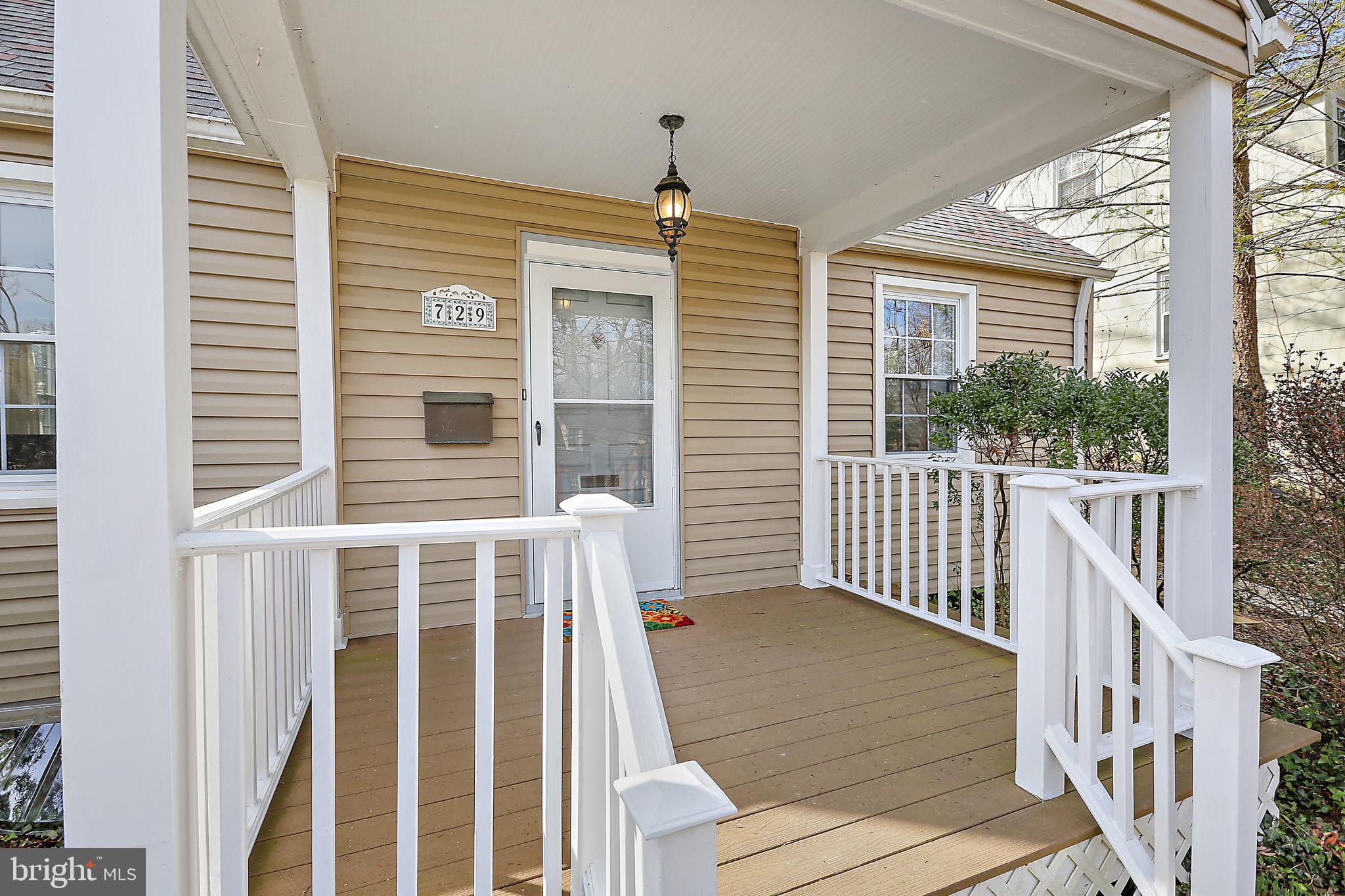 729 Anneslie Road Baltimore, MD 21212 - Photo 4 of 54 Great Front Porch