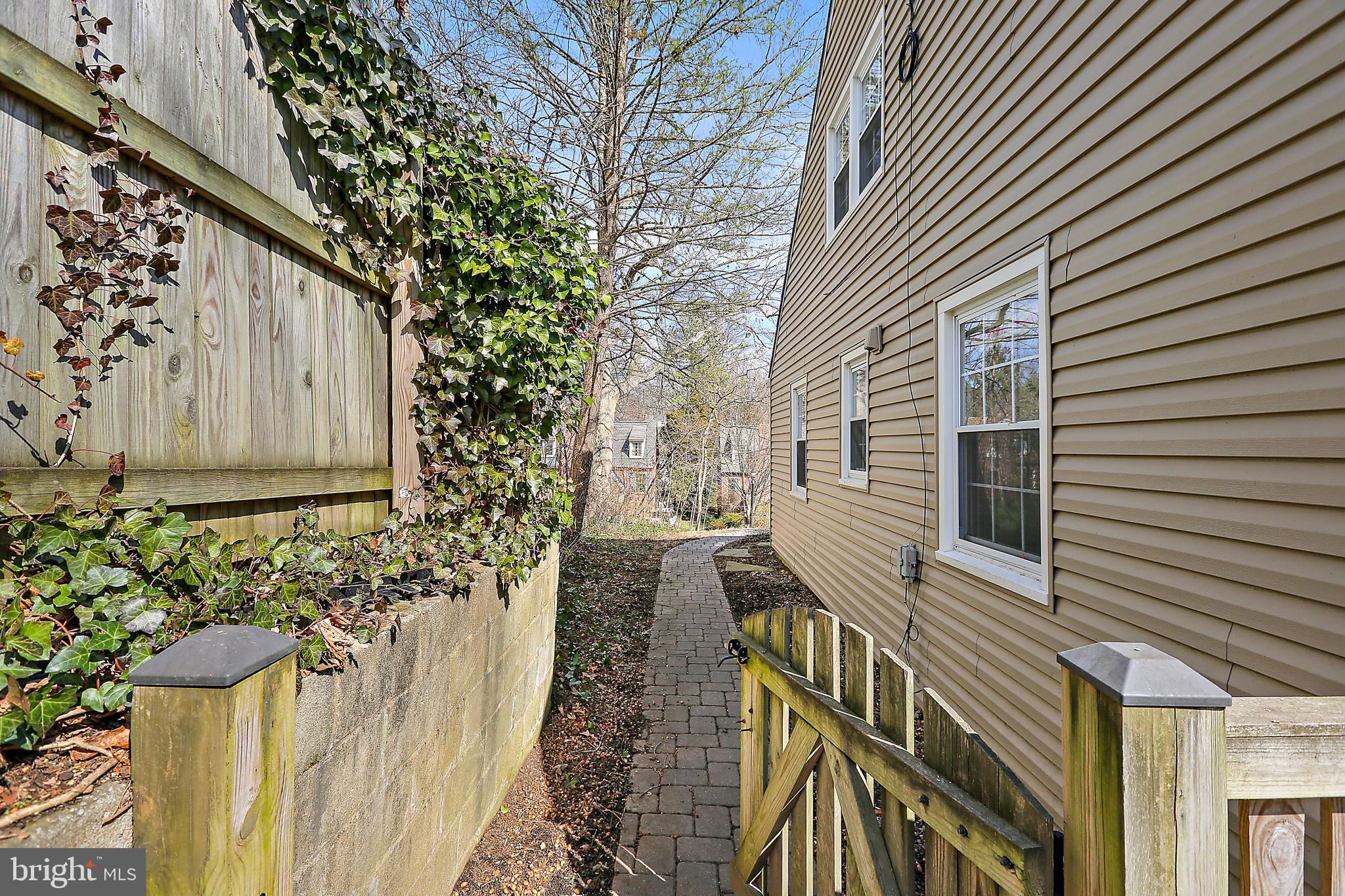 729 Anneslie Road Baltimore, MD 21212 - Photo 48 of 54 Fenced-In