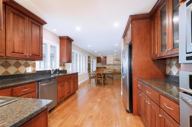 509 Aberdeen Road Frankfort, IL 60423 - Photo 9 of 16