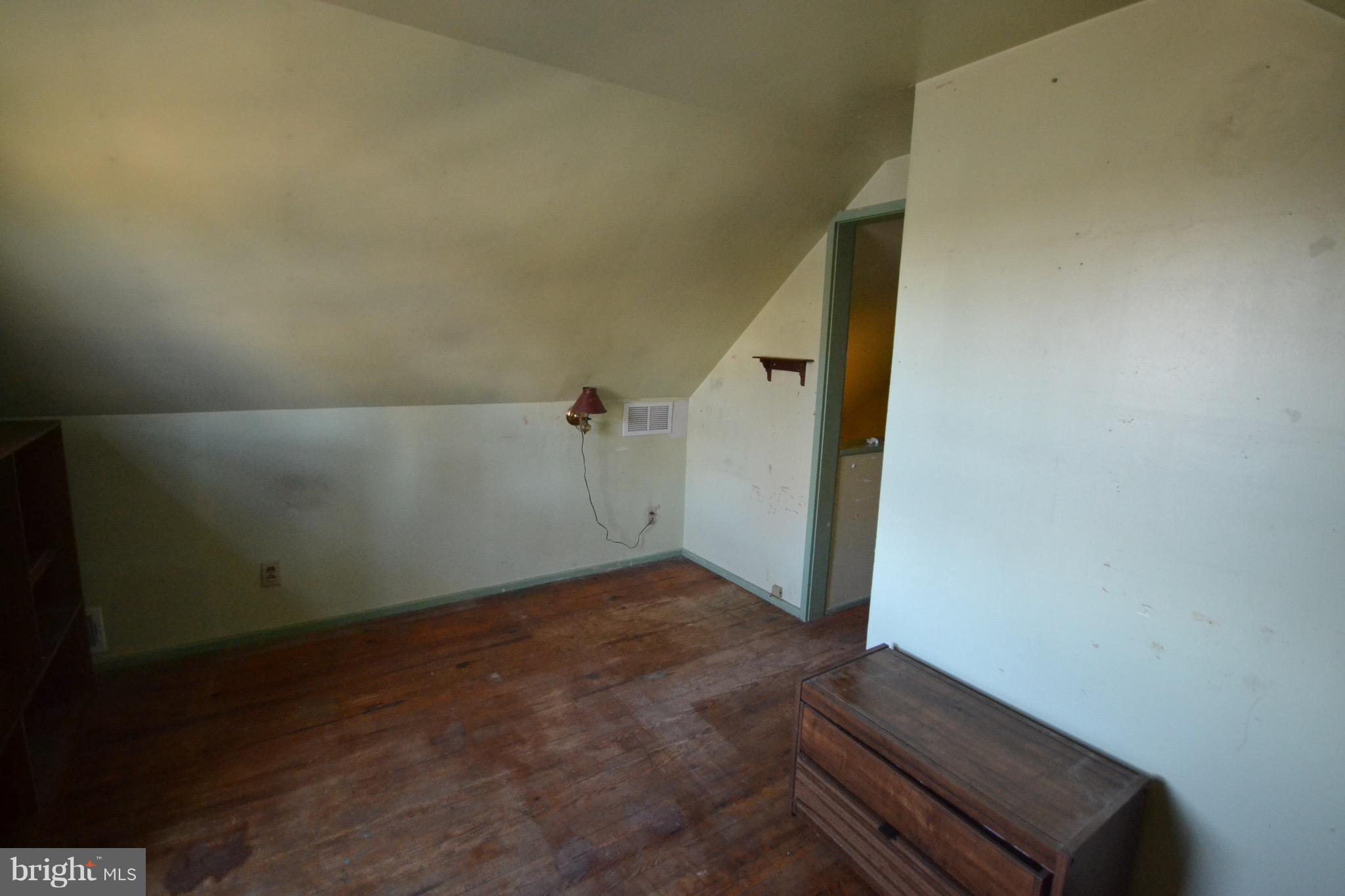 418 Newton Road Hatboro, PA 19040 - Photo 22 of 29 Bedroom Four