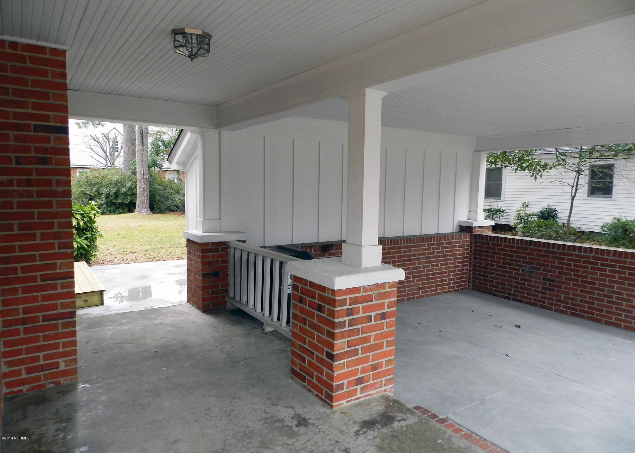 1706 Tryon Road New Bern, NC 28560 - Photo 3 of 34 3