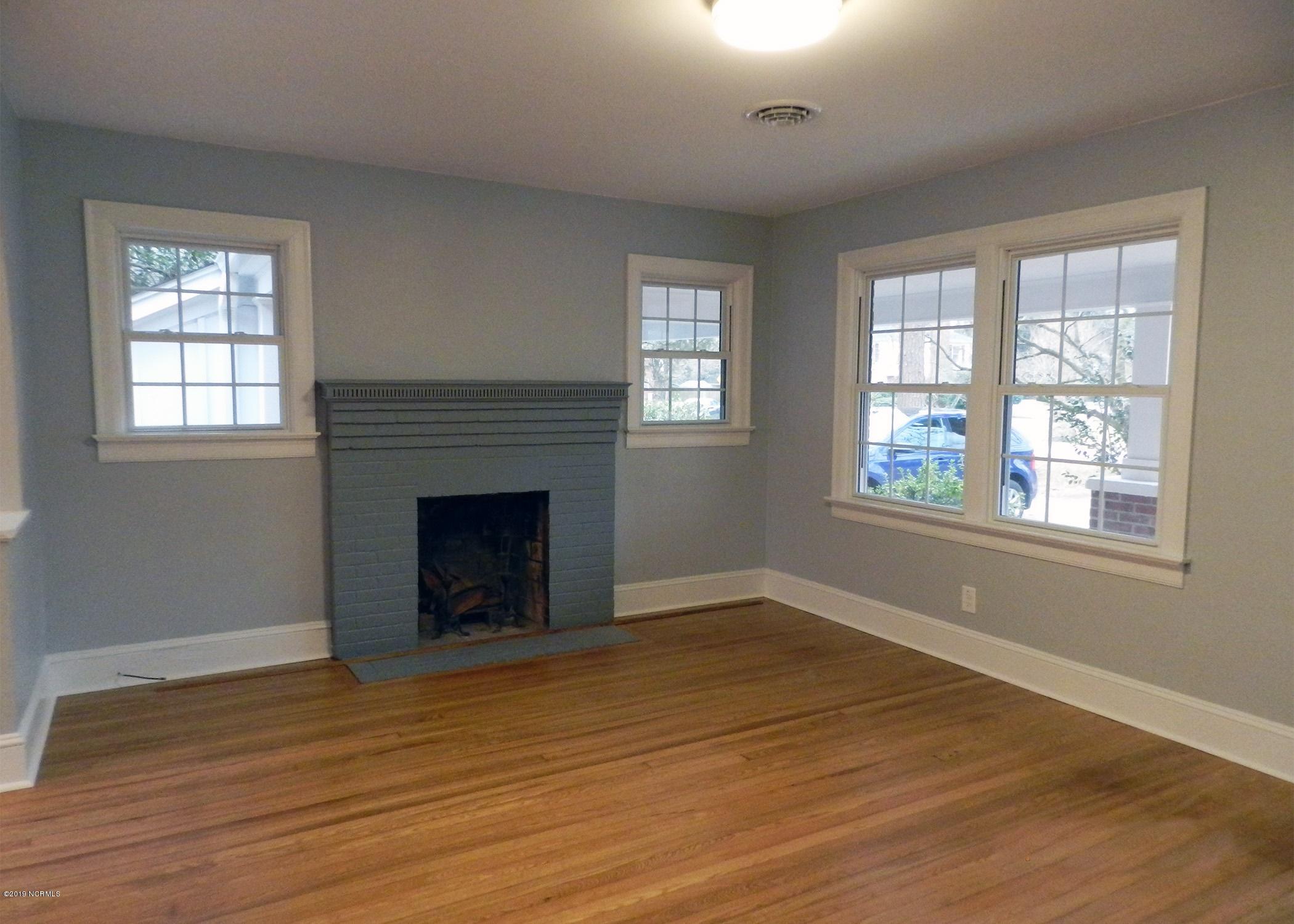 1706 Tryon Road New Bern, NC 28560 - Photo 6 of 34 6
