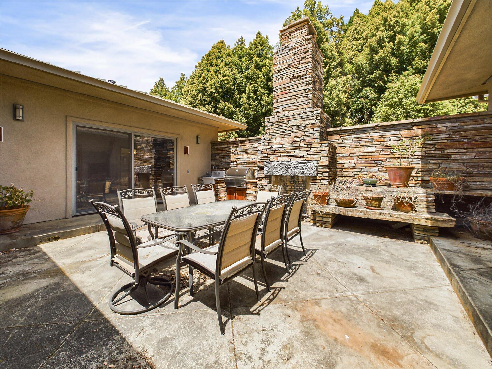 5500 Goodman Ranch Road Garberville, CA 95542 - Photo 22 of 153