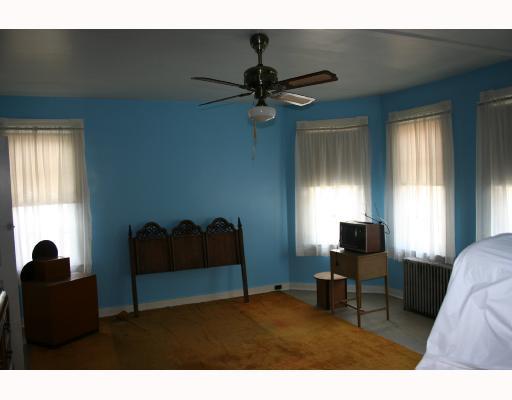 444 Baldwin Road Pittsburgh, PA 15207 - Photo 5 of 8 Master Bedroom.