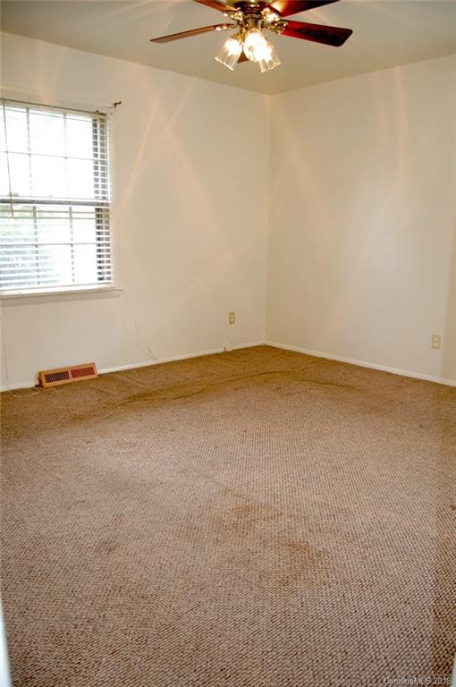4912 Springview Road Charlotte, NC 28213 - Photo 9 of 28 Gallery Image 9