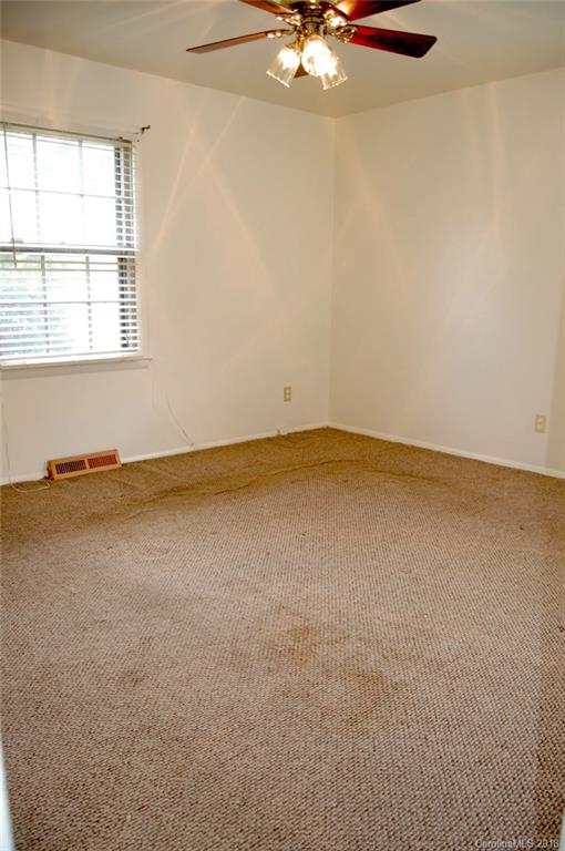 4912 Springview Road Charlotte, NC 28213 - Photo 10 of 28 Gallery Image 10