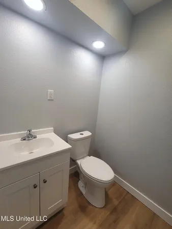 $925 | 511 32nd Street, Unit 5, Gulfport, MS 39507