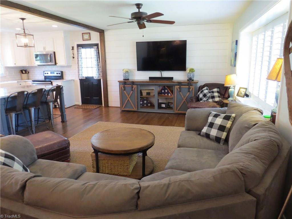 116 Longbow Road Reidsville, NC 27320 - Photo 8 of 20 Additional view of the living room